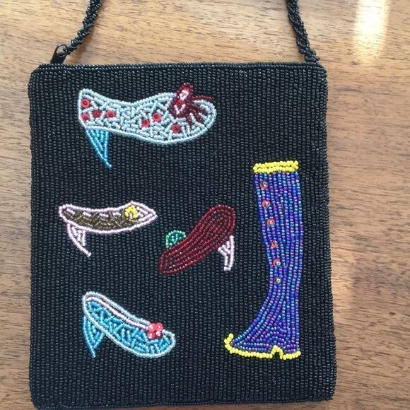 Shoe lovers beaded evening bag w/ strap NWOT🌺 - Picture 2 of 6